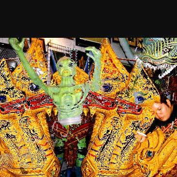 Past Echoes / Present Signs Past Echoes / Present Signs